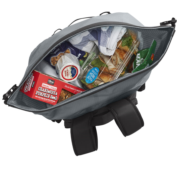 2755001000 HIELERA SUAVE CON CENTRO DE HIDRATACION CHILLBAK PACK 30 MONUMENT GREY MARCA CAMELBAK